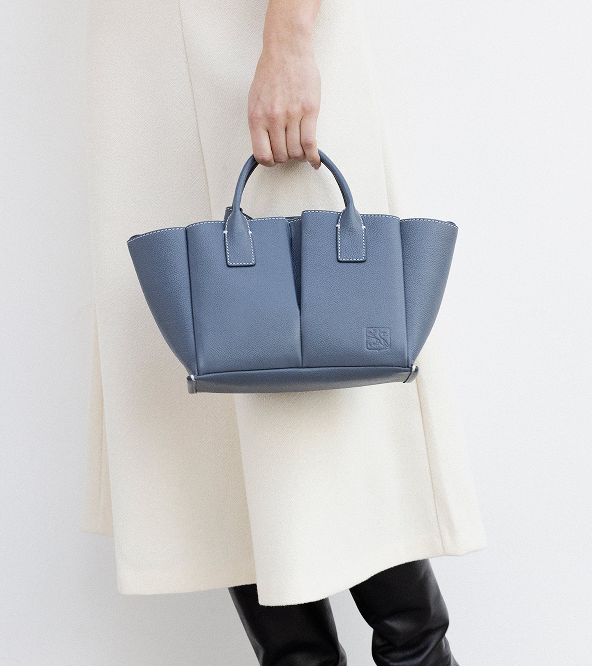 Elena small tote bag in grained leather