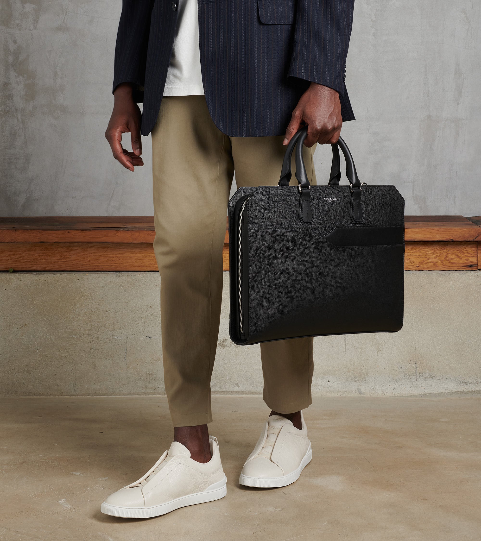 Gaston slim 15" briefcase in cross grain leather