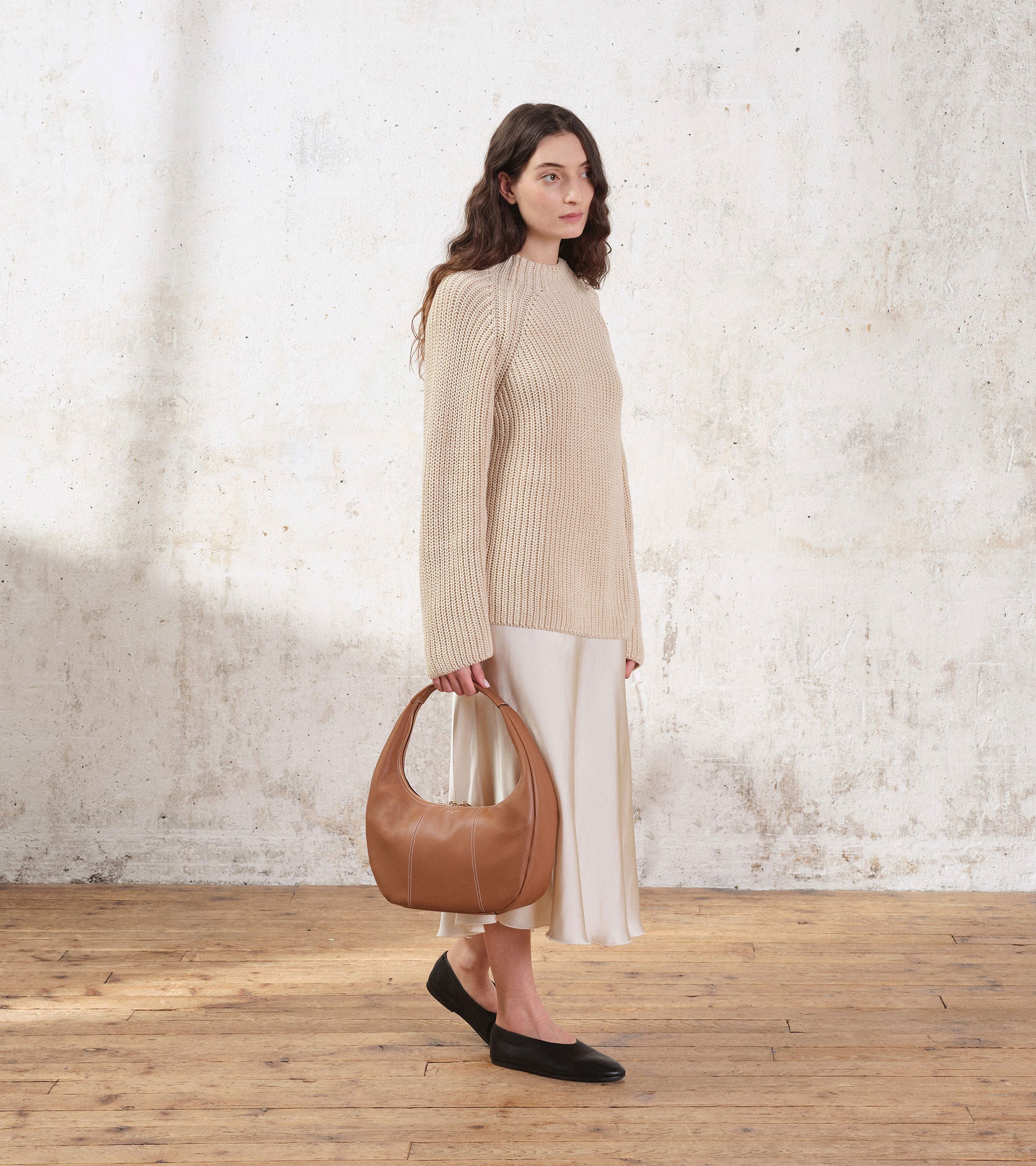 Juliette large hobo bag in grained leather