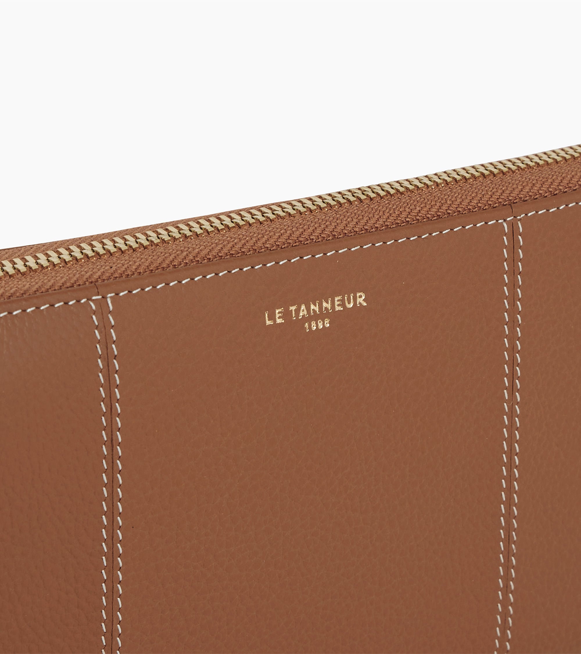 Juliette zipped travel companion in grained leather