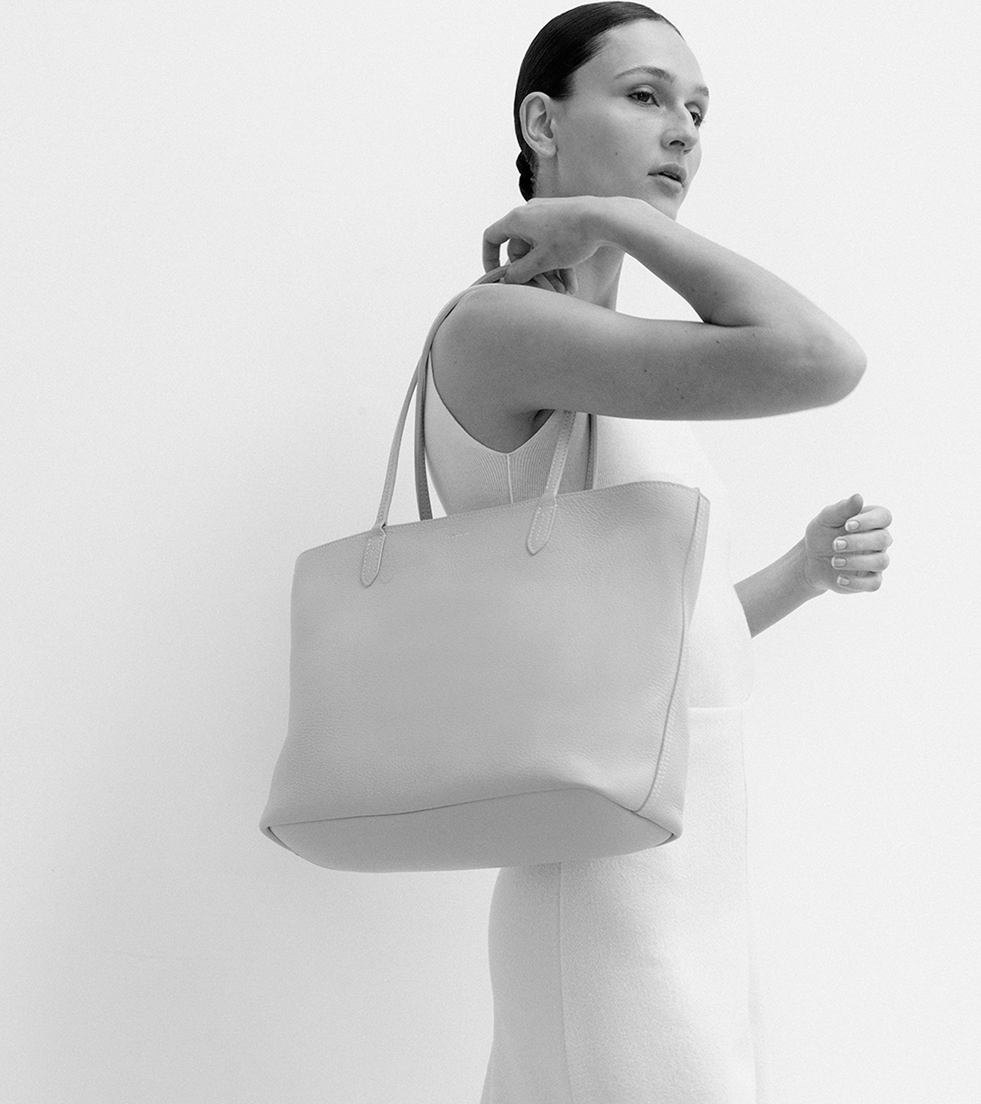 Louise large tote in grained leather