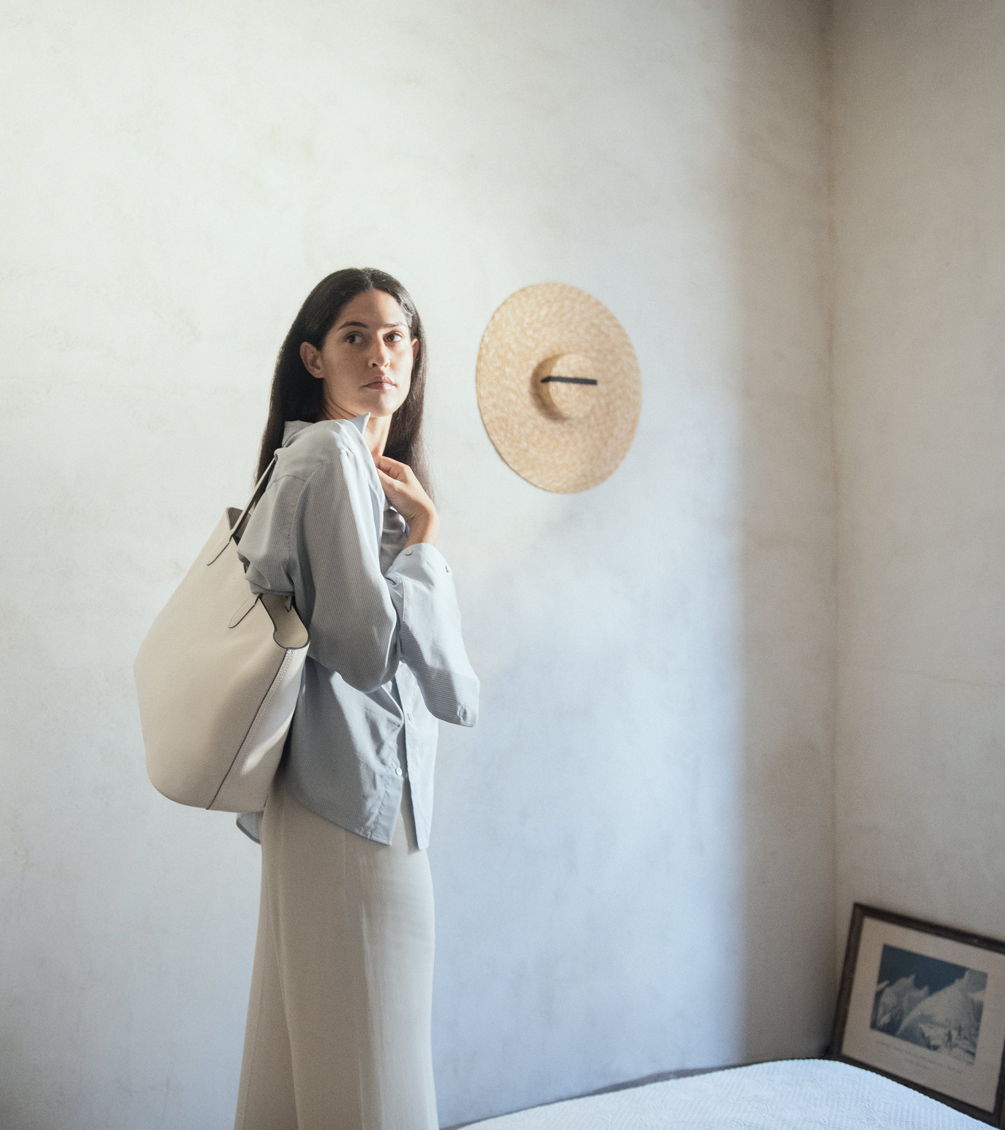 Louise large tote in grained leather