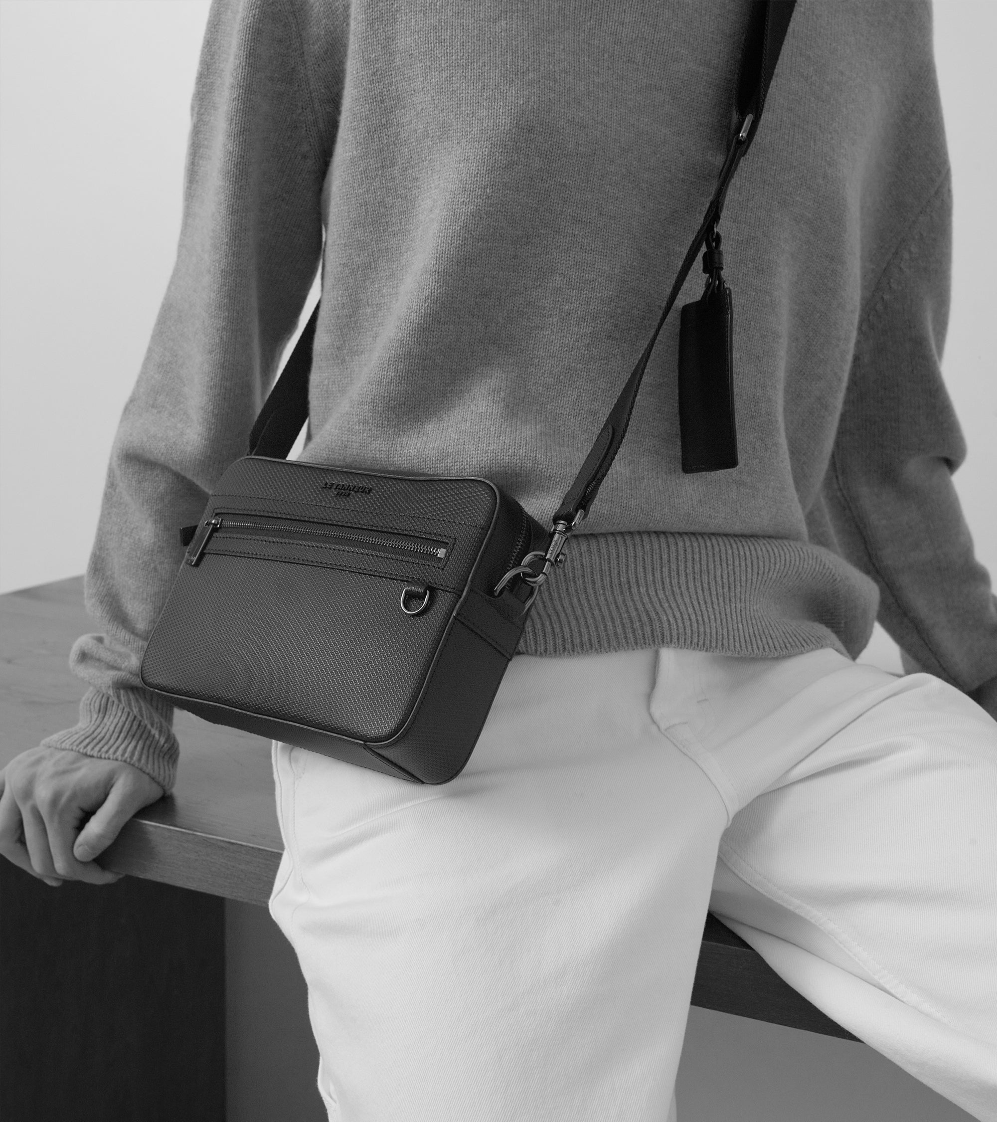 Emile small shoulder bag in T signature leather