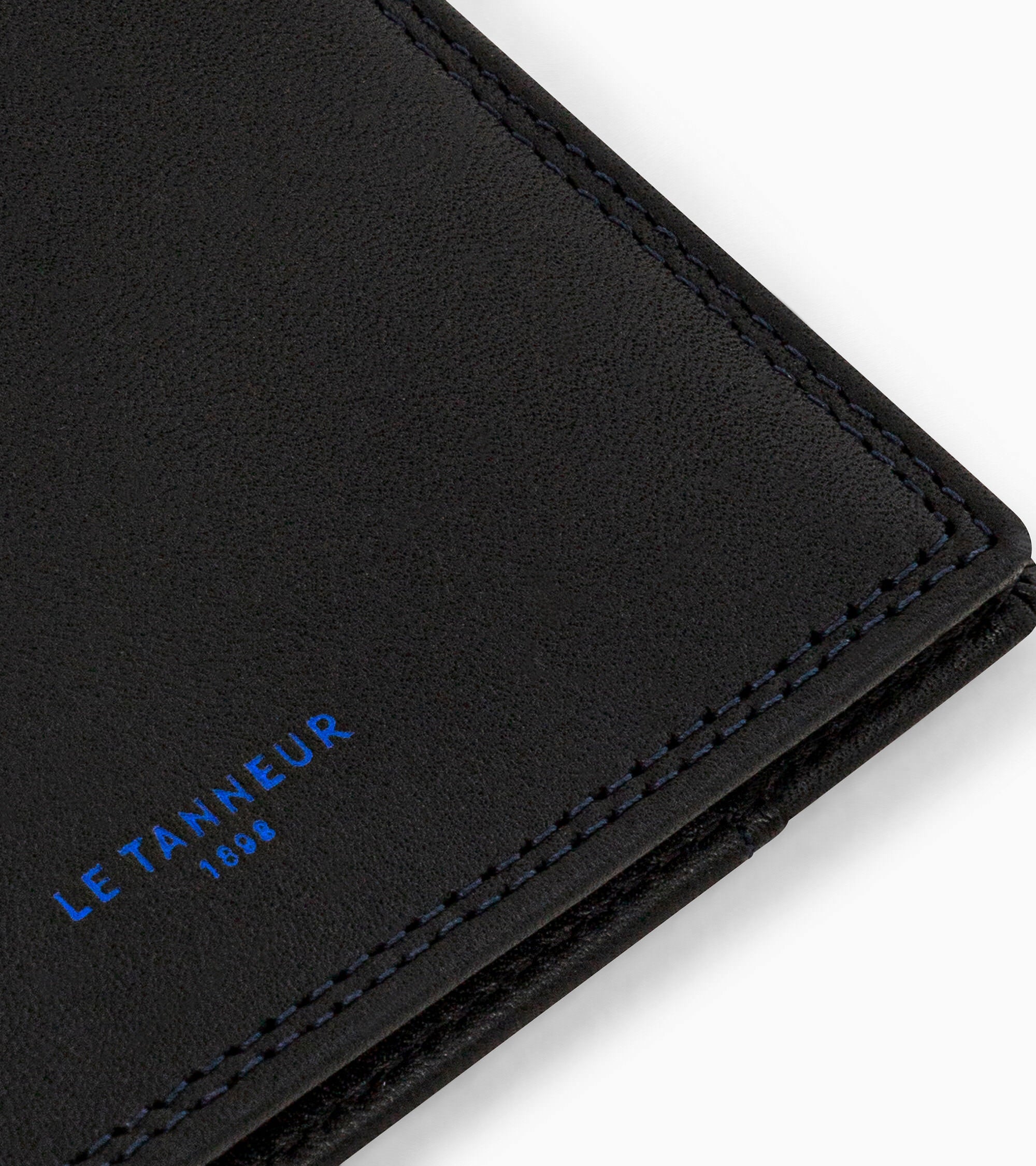 Martin horizontal card holder with bill pockets in smooth leather