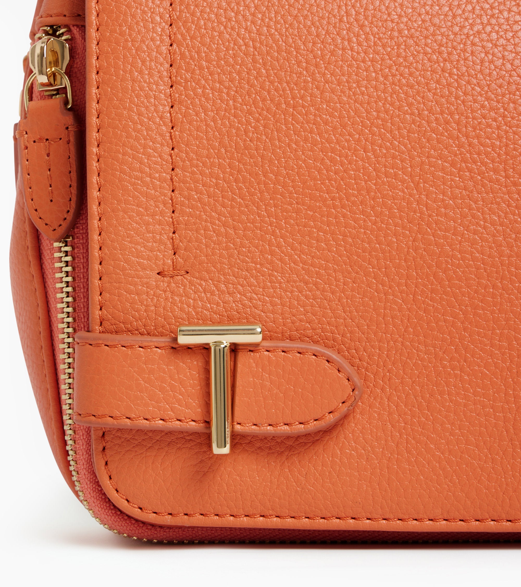 Simone small bag with crossbody strap in grained leather