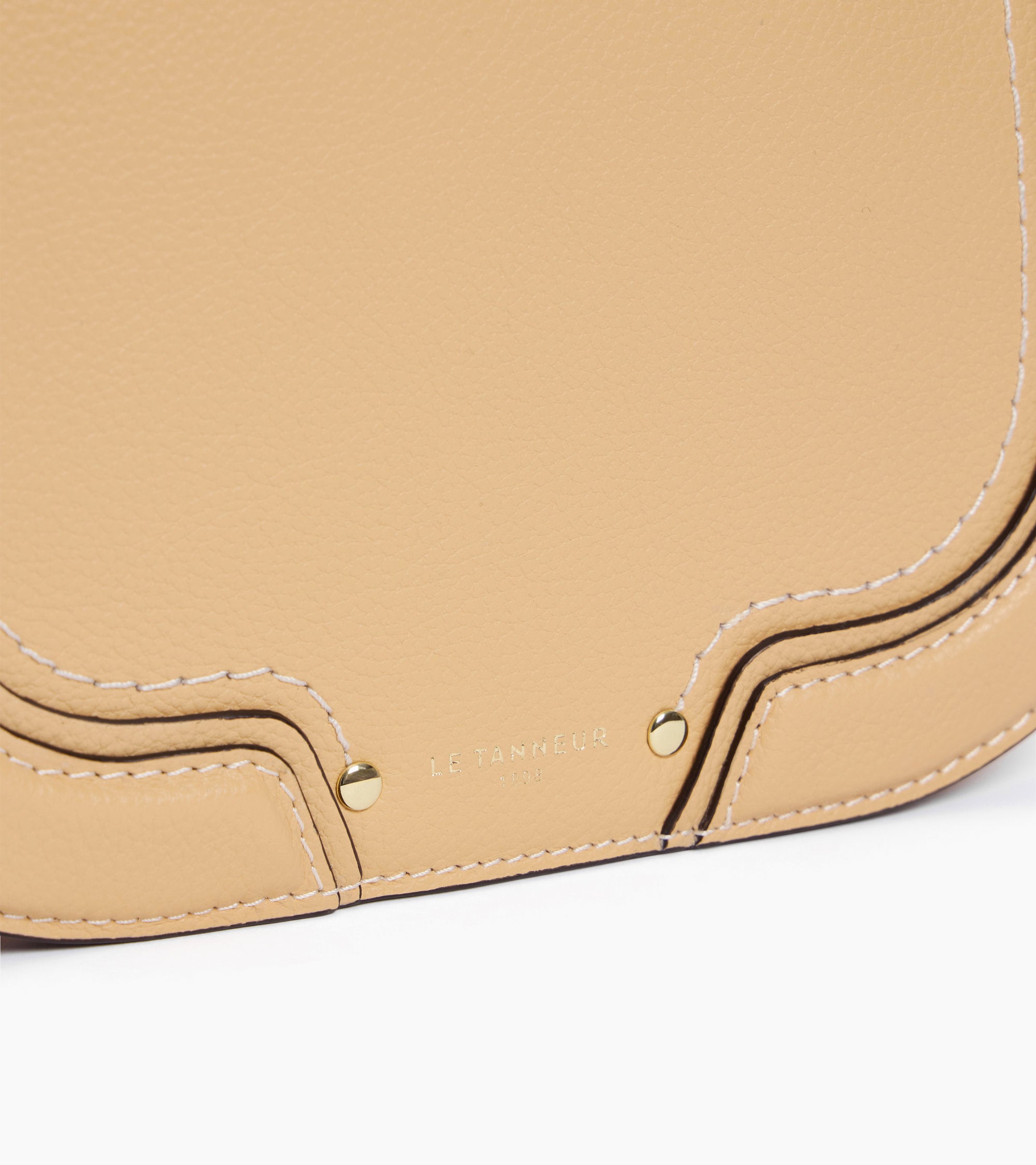 Ella medium crossbody bag in grained leather