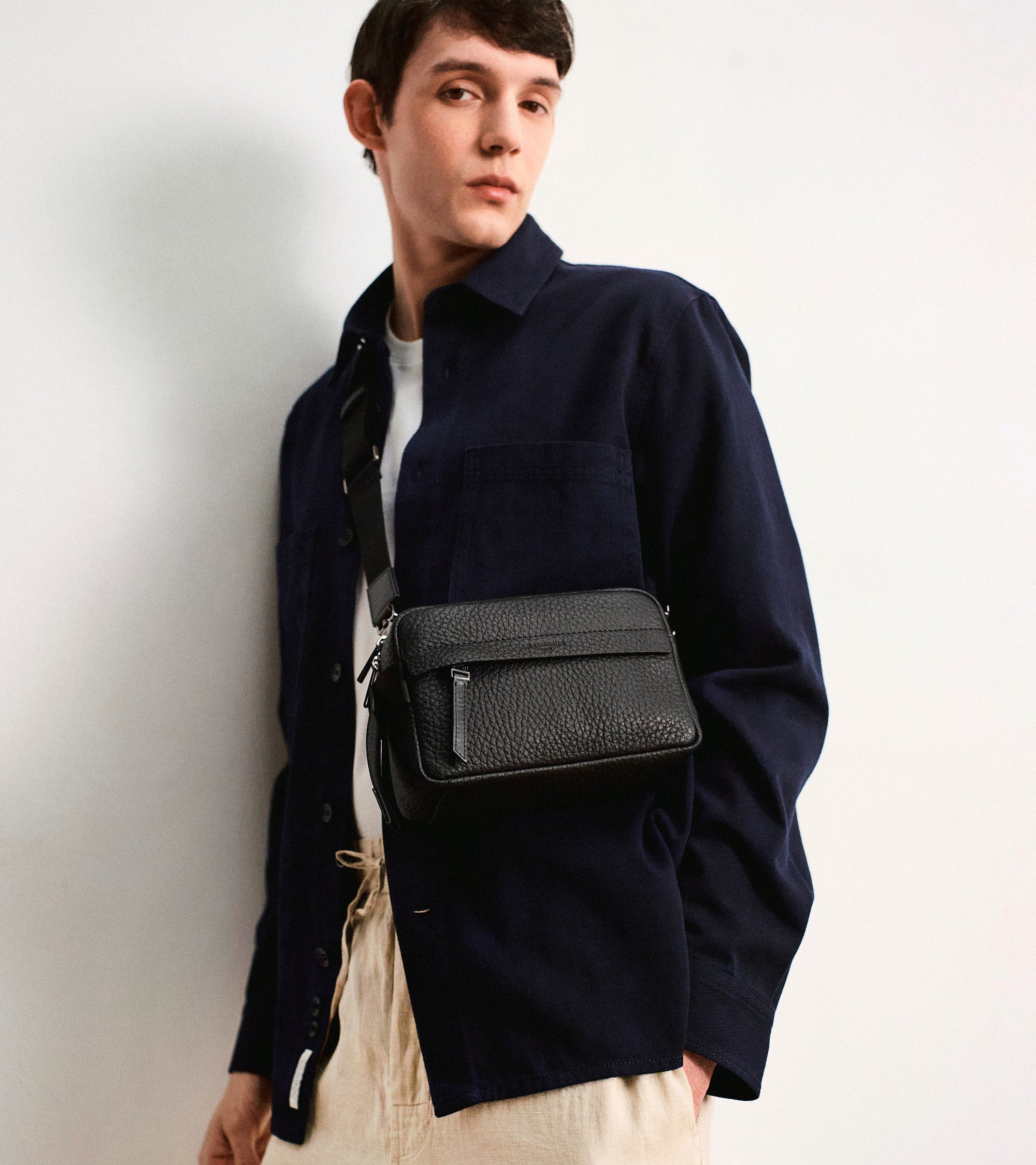 Noah small shoulder bag in buffalo grain leather and smooth leather