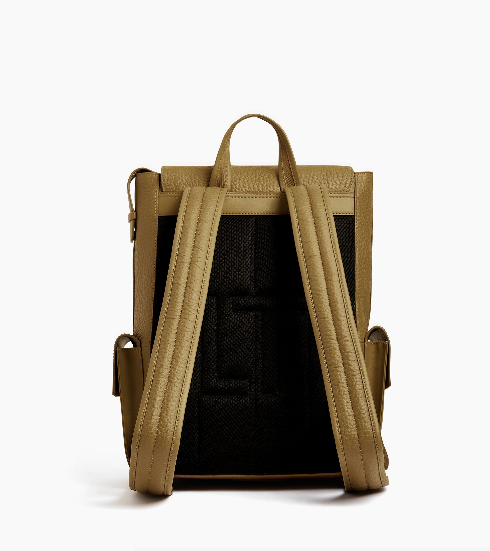 Noah backpack with flap in buffalo grain leather and smooth leather