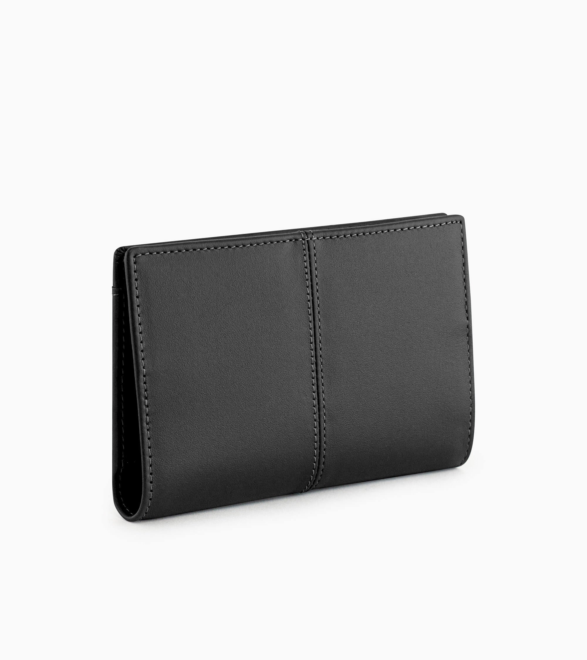 Charlotte passport holder in smooth leather