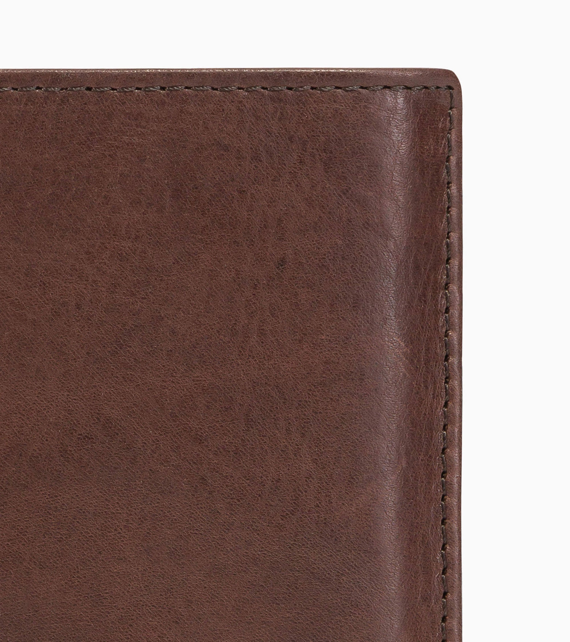 Gary vertical wallet with 3 shutters in oiled leather